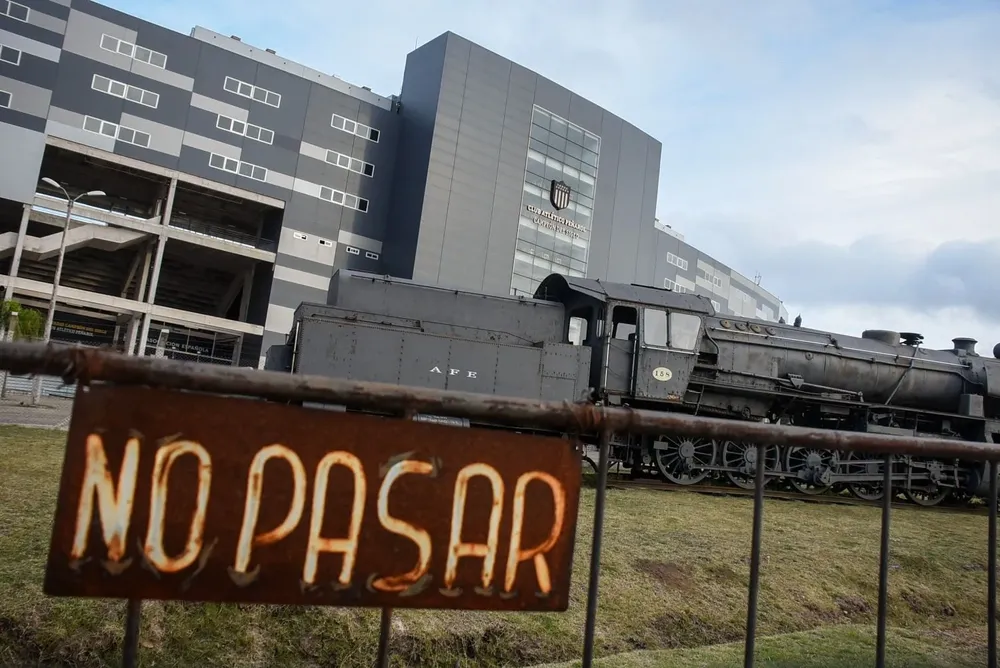 Estadio Campeón del Siglo / Archivo