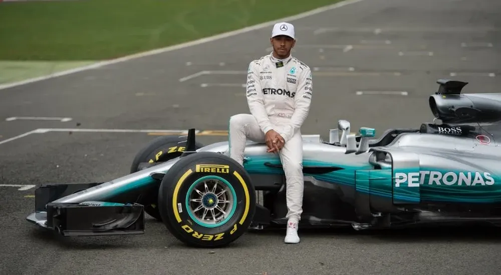 Hamilton y el nuevo Mercedes