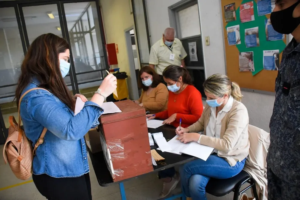 En las elecciones de este domingo sufragaron el 77% de los habilitados.