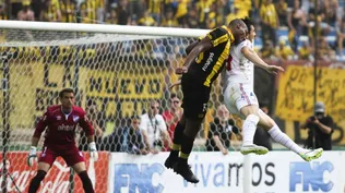 La definición será a tres canchas