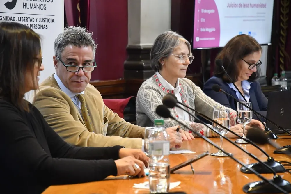 Juez Daniel Rafecas en evento en la Udelar