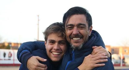 Álvaro Recoba y Jeremía Recoba en familia