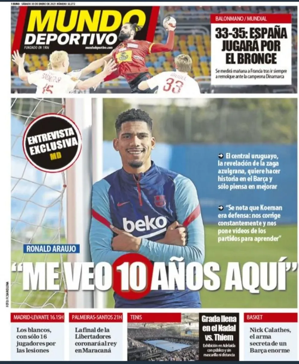 Ronald Araújo en la portada del diario Mundo Deportivo de Barcelona