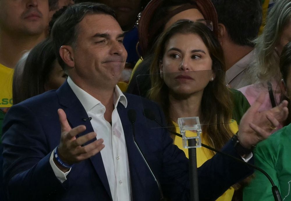 Lanzamiento de campaña de Flavio Bolsonaro