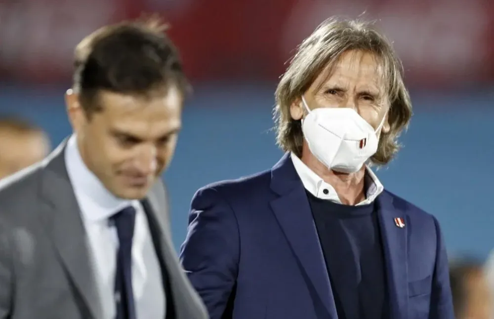 El saludo de Alonso y Gareca