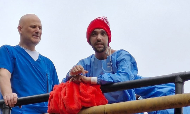 Pablo Grillo se mostró caminando