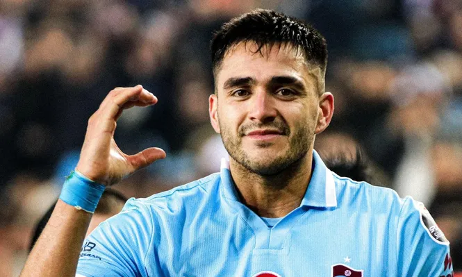 El festejo de Maxi Gómez