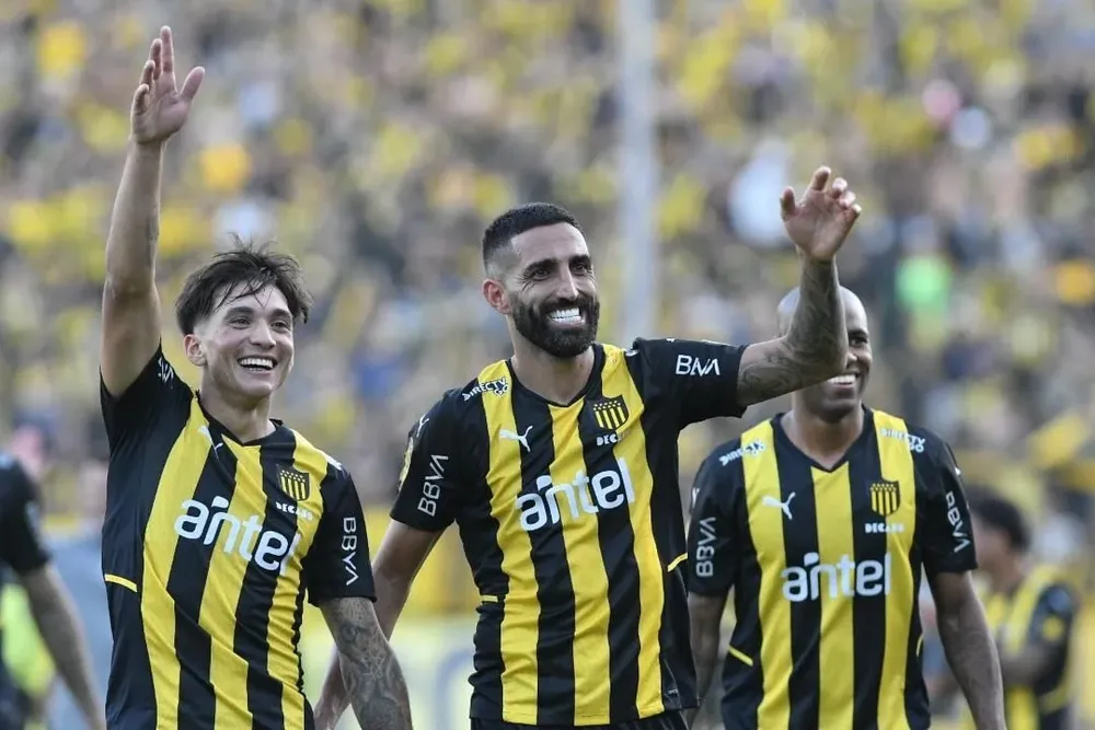 Laquintana y Menosse celebran el triunfo clásico