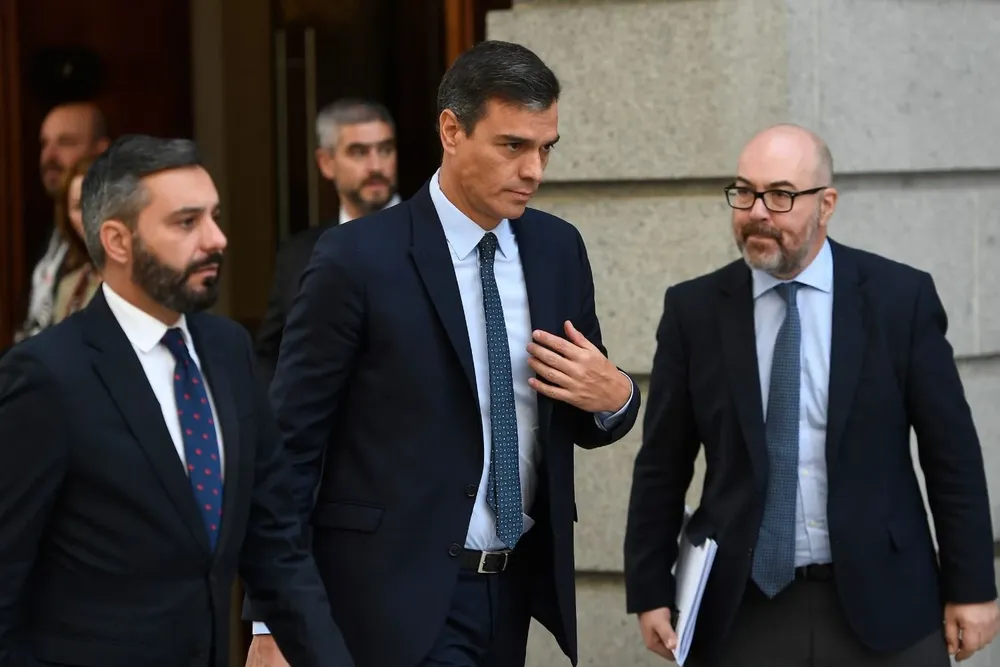 21mu05españacrisis4colafp.webp