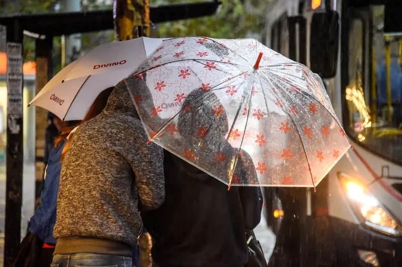 Inumet cesó su doble alerta amarilla por lluvias abundantes y tormentas fuertes