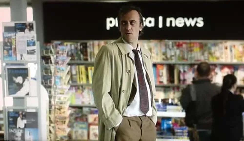 Roberto Suárez en el episodio Cadáver se busca, de Somos