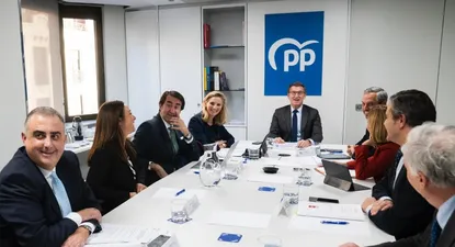 El presidente del Partido Popular, Alberto Núñez Feijóo, en una reunión con los consejeros de Vivienda en las Comunidades Autónomas gobernadas por el PP.
