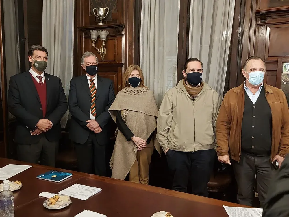 La reunión se realizó en la sede de la ARU.