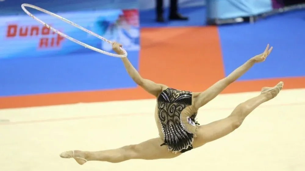 Muchas veces la flexibilidad de las gimnastas causan sorpresas.