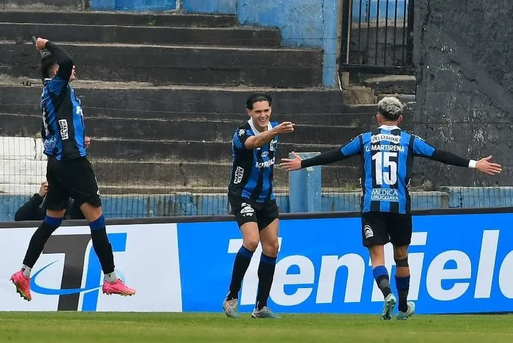 Bentancourt le anotó dos goles a Nacional