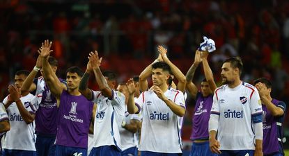 Los jugadores de Nacional tras el empate ante Inter