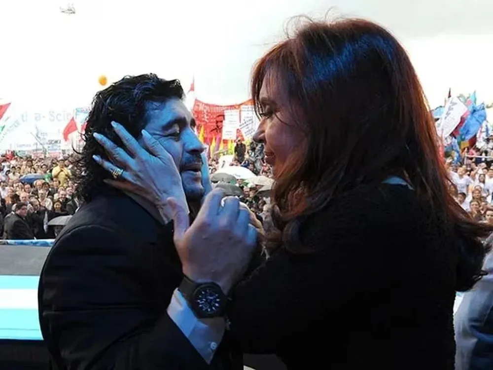 Cristina Kirchner y Diego Maradona