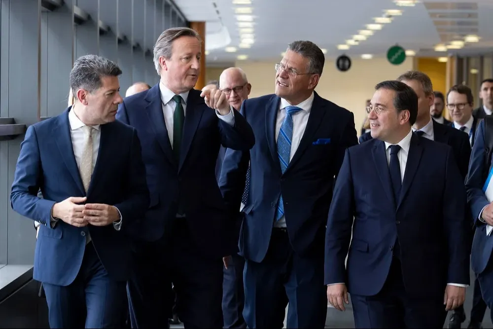 El ministro principal de Gibraltar, Fabian Picardo; el ministro de Exteriores británico, David Cameron; el vicepresidente de la Comisión Europea Maros Sefcovic ; y el ministro de Exteriores español, José Manuel Albares