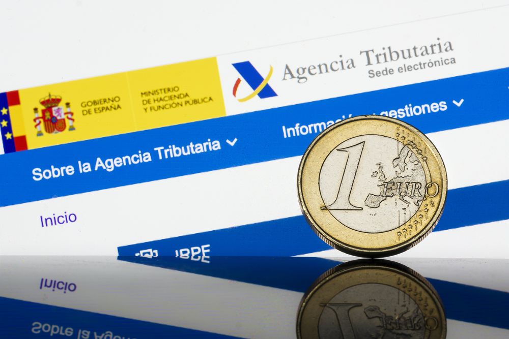 Descubrí las consecuencias fiscales por compartir cuentas entre familiares.&nbsp;