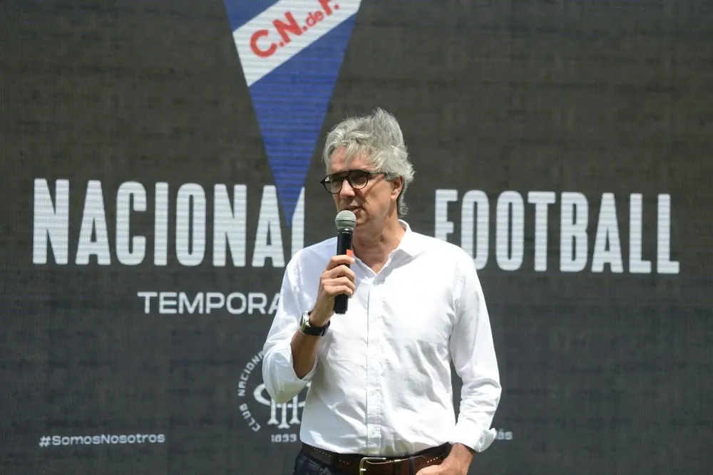 José Decurnex, presidente de Nacional
