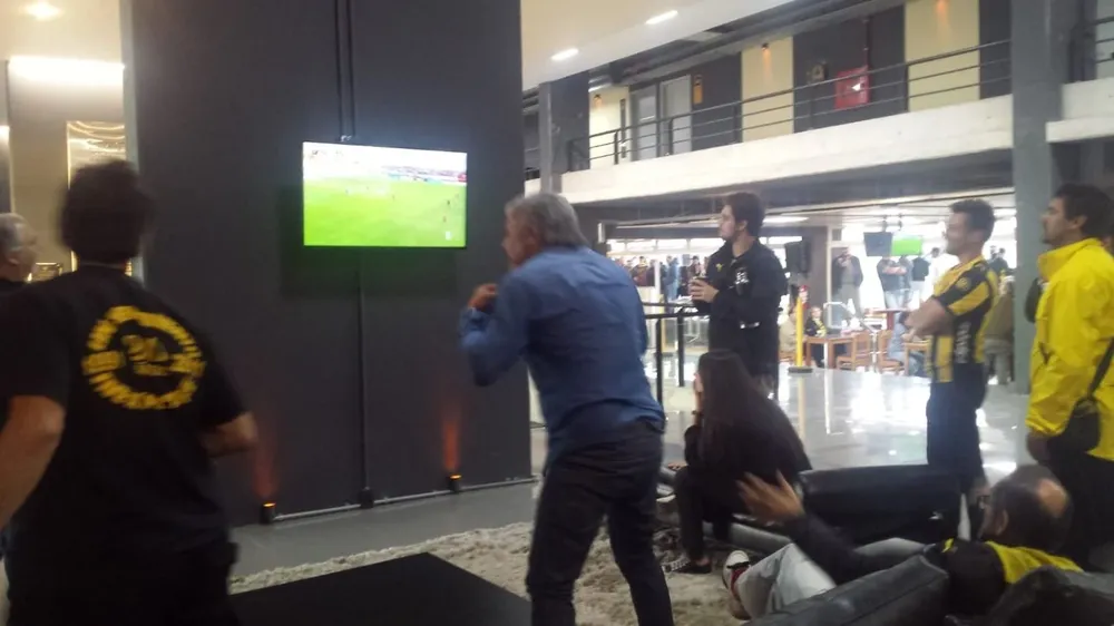 En el Campeón del Siglo hinchas de Peñarol gritaron el gol de Bergessio