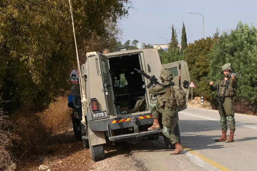 Soldados israelíes movilizados a la frontera con Líbano.