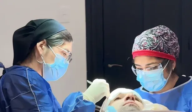 De Lacalle Pou al Chino Recoba: el boom del implante capilar: ¿cuánto sale y cómo se hace?