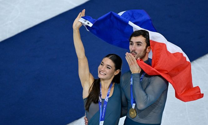 Laurence Fournier Beaudry y Guillaume Cizeron ganaron la medalla de oro en patinaje artístico en los Juegos Olímpicos de Invierno 2026