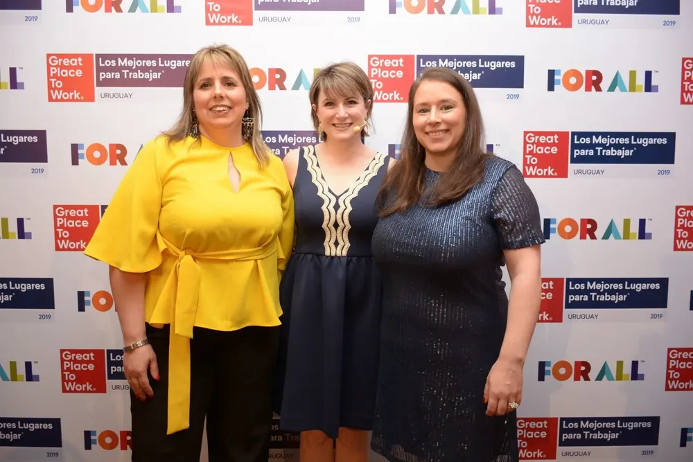 Fedra Féola, Holly Petroff y Karina Urrutia