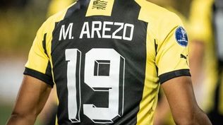 El padre de Matías Arezo, que estaba en lista negra, burló los controles para entrar al CDS y ver Peñarol vs Nacional; lo hicieron ingresar por subsuelo de la Henderson