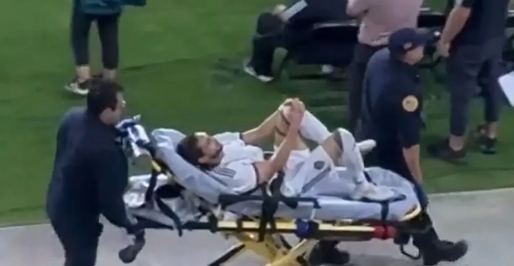 Martín Cáceres se mostró tranquilo por su lesión de rodilla