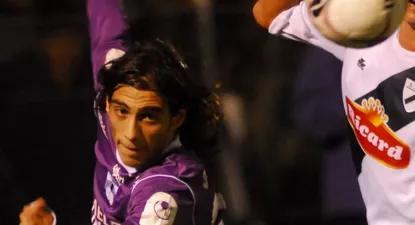 Martín Cáceres jugó una temporada en Defensor Sporting.