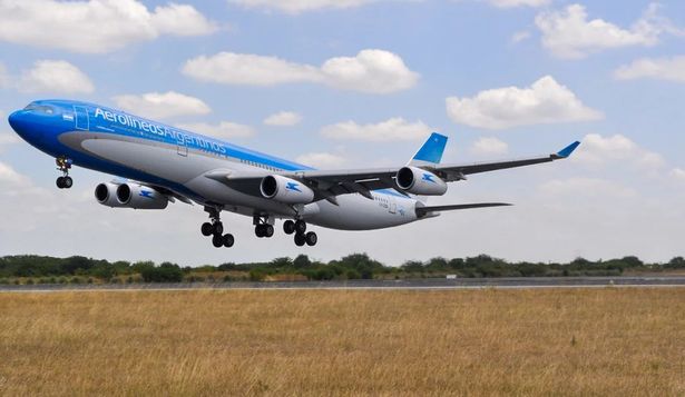 El Gobierno dispone que los paros aeronáuticos no podrán ser sorpresivos y que deberá haber guardias