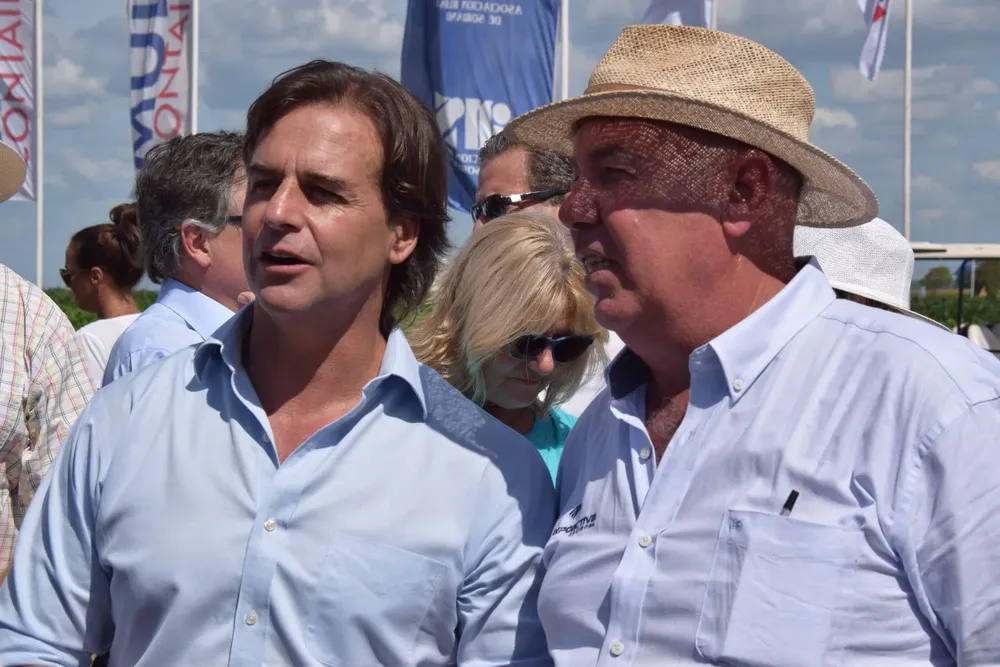Lacalle Pou junto a Jorge Andrés Rodríguez, presidente de la ARS.