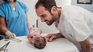 Diego Godín, el excapitán de la selección de Uruguay de fútbol, fue padre por segunda vez