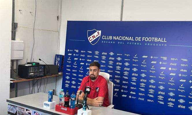 Sebastián Coates en conferencia