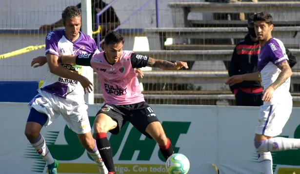 Al menos tres jugadores de Fénix, entre ellos Ignacio Pallas, fueron estafados a través de la tarjeta Midinero