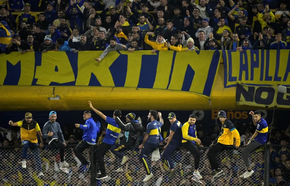 Hinchas de Boca en la Bombonera