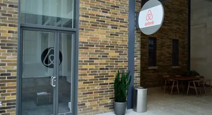 Adultos mayores le sacan jugo a Airbnb en Estados Unidos