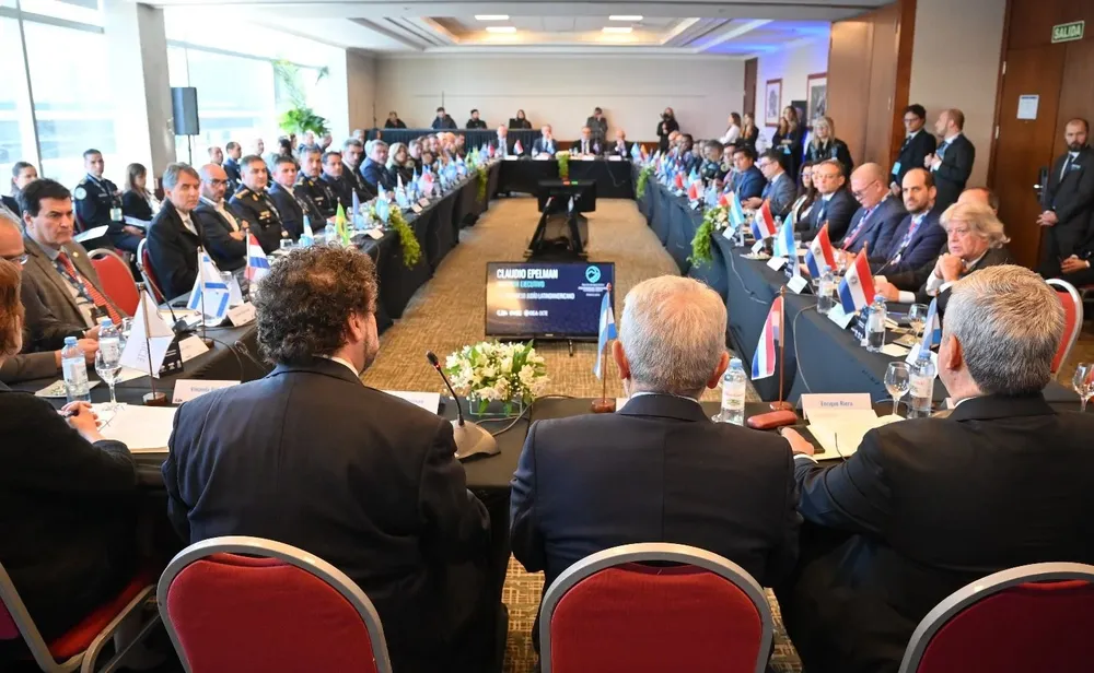 80 altos funcionarios de seguridad e inteligencia de siete países de la región se reunieron en Buenos Aires