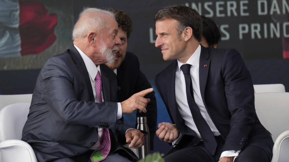El presidente francés Macron es uno de los principales opositores al acuerdo UE-Mercosur. Al punto que luego de las protestas de agricultores en París a comienzos de año le pidió a la UE que suspiendiera todas las negociaciones. Lula, en cambio, siempre fue un gran defensor de la integración sudamericana y del tratado UE.-Mercosur. Le costó aceptar que cambiaran requisitos en un acuerdo cerrado en 2019 pero finalmente aceptó porque cree en la necesidad de alianzas con otros bloques.&nbsp;