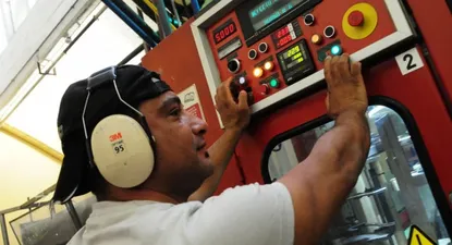 costo de energia industrial cayo pero continua a tope en la region