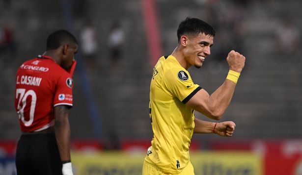 Caracas vs Peñarol: el aurinegro defiende con todo los tres puntos por la Copa Libertadores
