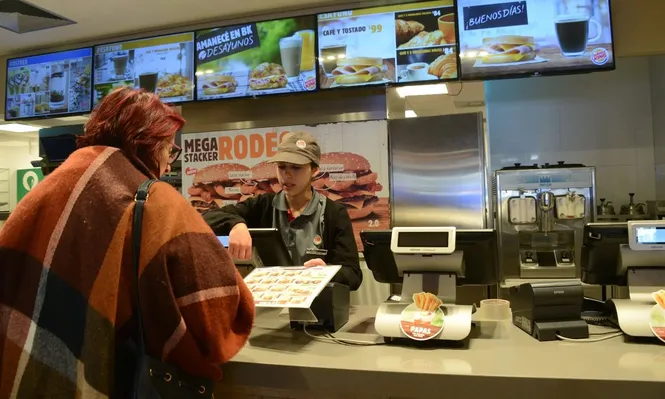 Burger King le pide a sus clientes que prefieran McDonalds