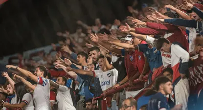 Hinchas de Nacional ante Always Ready