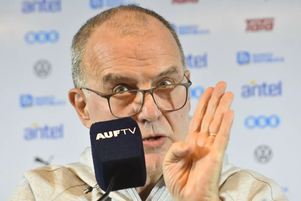 Marcelo Bielsa dio la lista de la celeste para las Eliminatorias