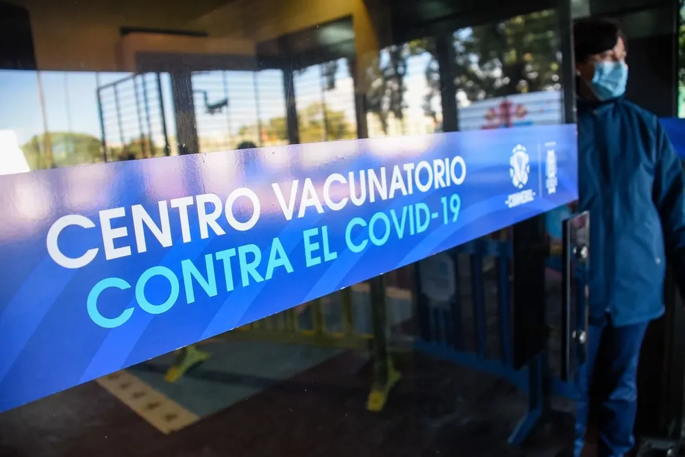 Vacunación contra el covid-19 en Montevideo