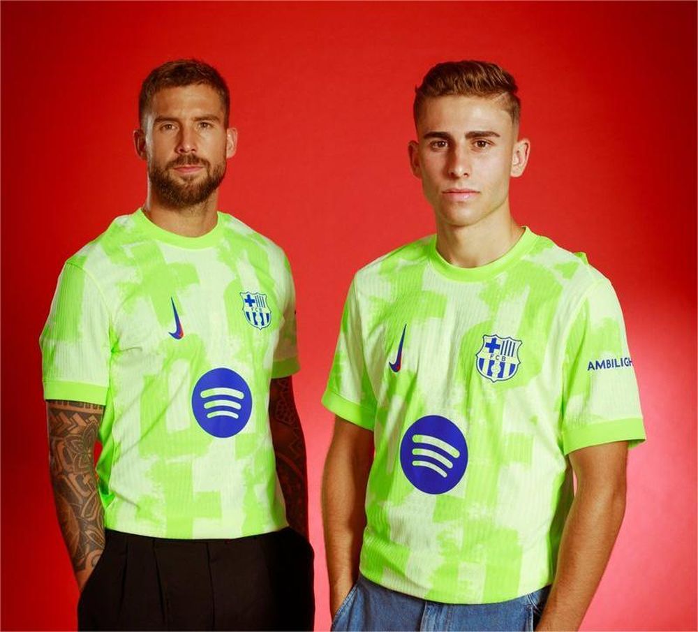 Tercera equipación del Barça.