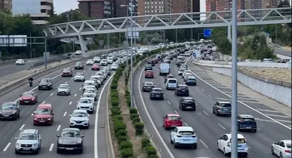Tráfico en una autopista de cara al inicio de la temporada de verano.&nbsp;