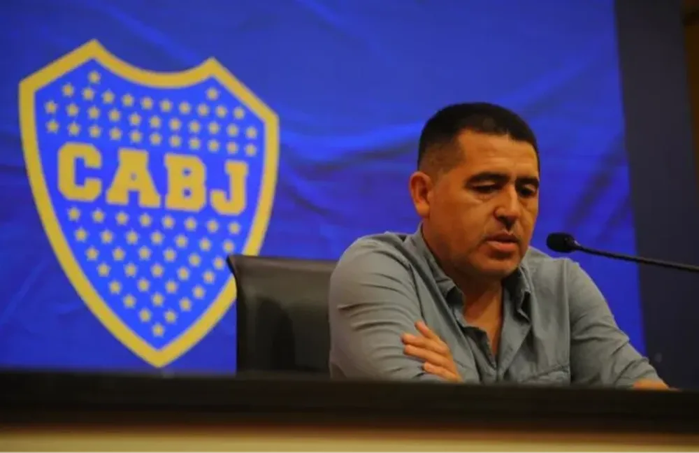 Conferencia de prensa de Riquelme en La Bombonera